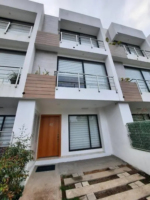 Casa de Férias Casa Super Moderna, Comoda Y Tranquila Cuenca